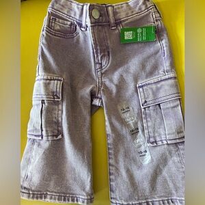 NWT Baby Gap Purple Cargo jeans. Wash well 
Size 12-18 months